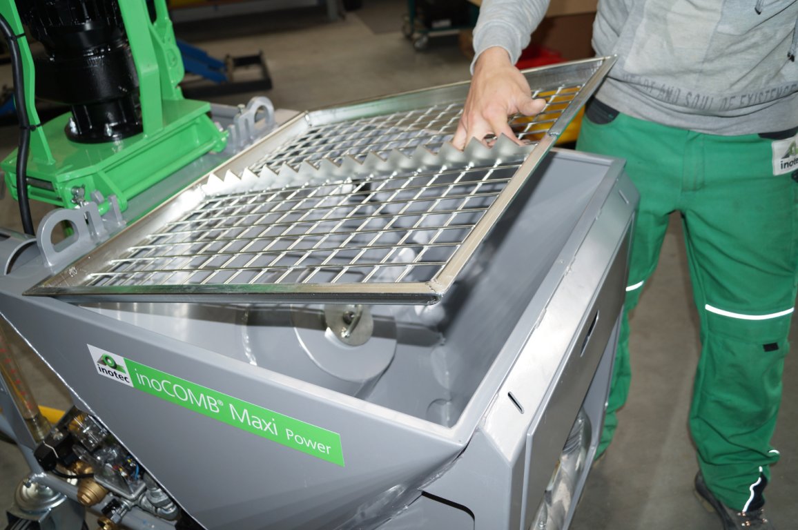 Maxi Power: Robuster und groß dimensionierter Materialbehälter mit verzinktem Schutzgitter Maxi Power: Robuster und groß dimensionierter Materialbehälter mit verzinktem Schutzgitter