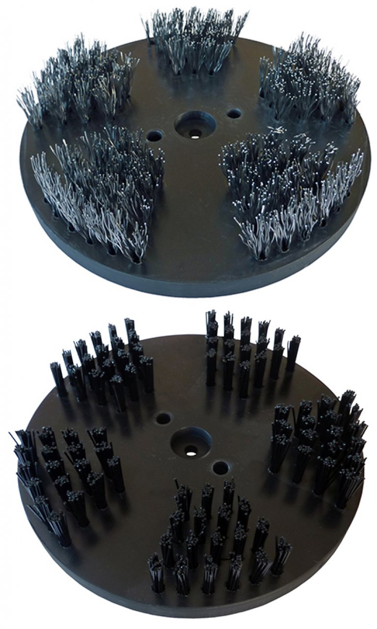 Steel- and Nylon brushes / Application: Cleaning (pair, 200 mm diameter each) Steel- and Nylon brushes / Application: Cleaning (pair, 200 mm diameter each)