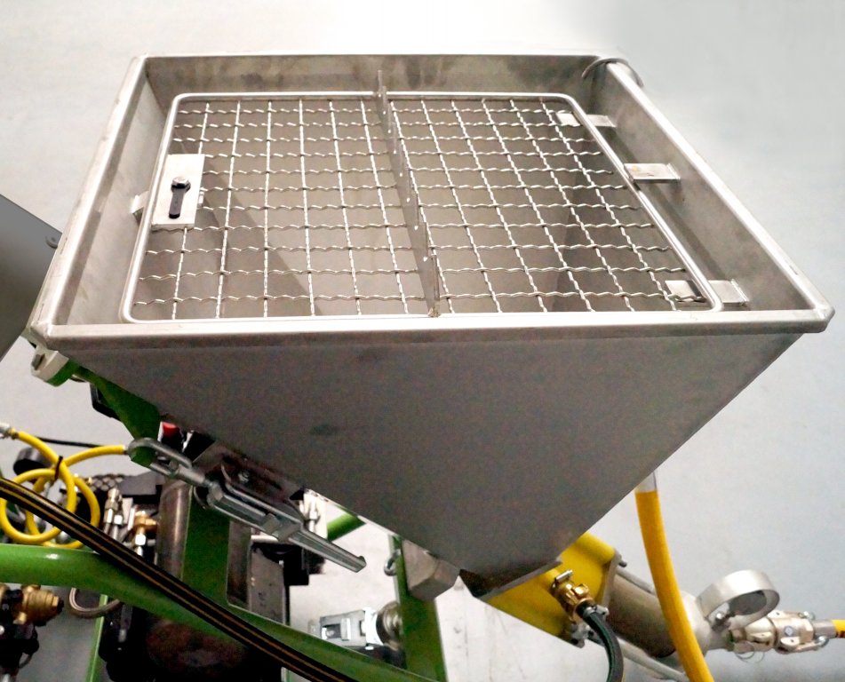 Picco Power: Material hopper made of stainless steel with protective grating