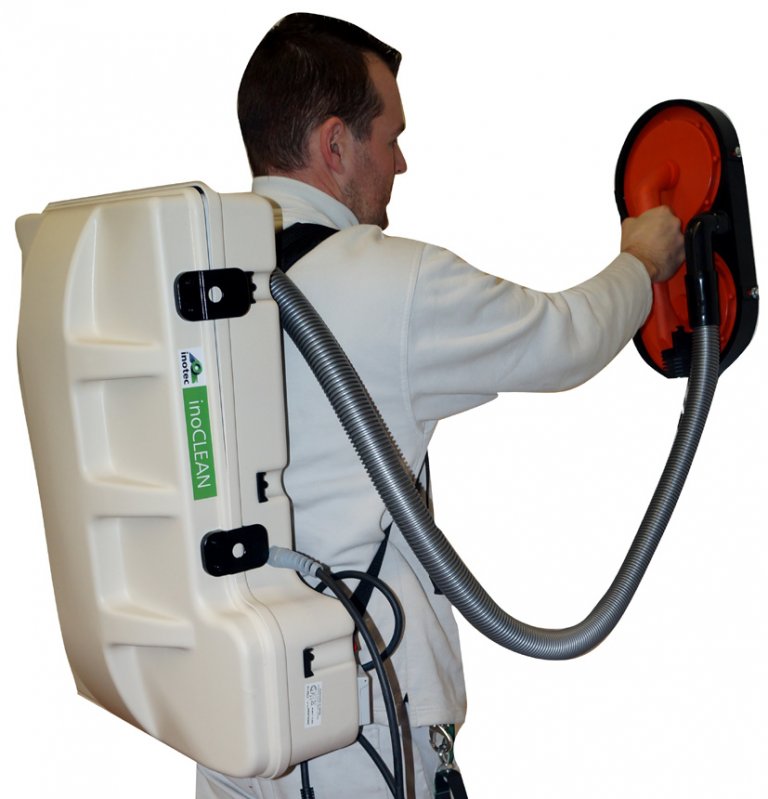 Backpack vacuum for complete freedom of movement